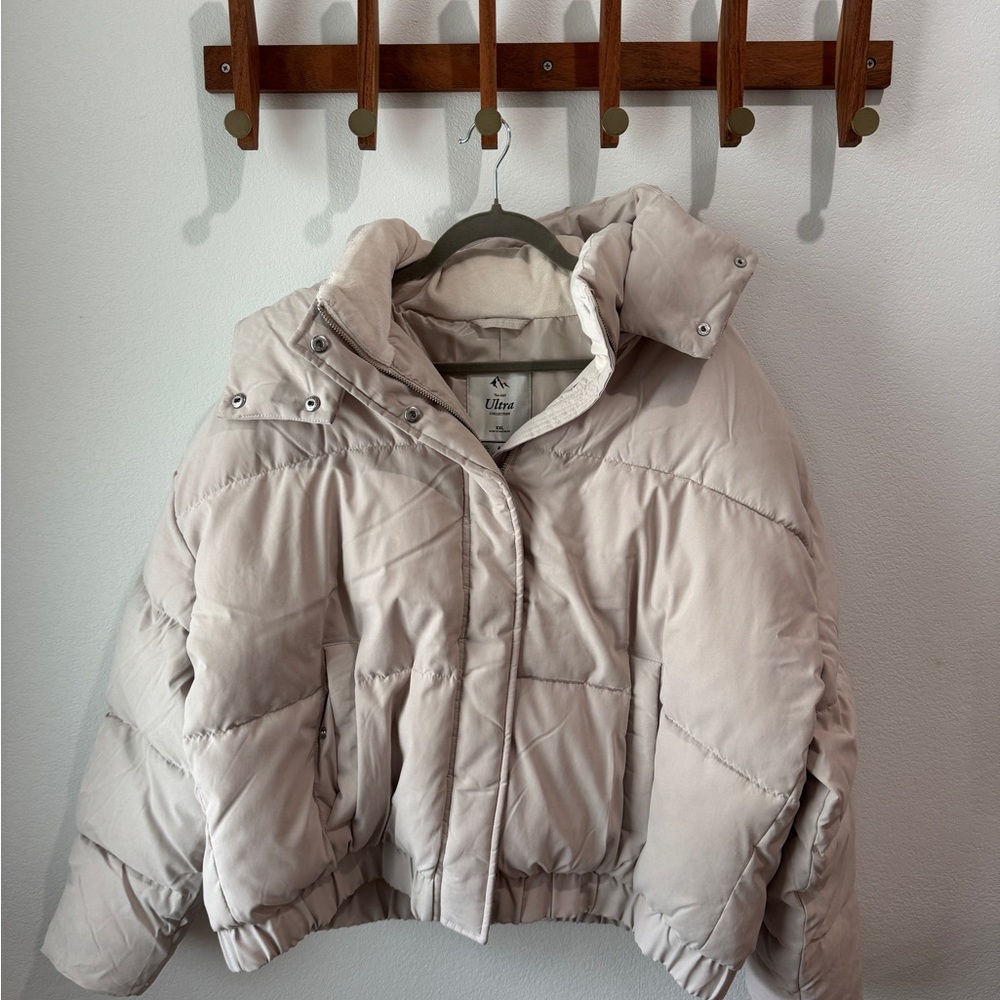 Abercrombie & Fitch Light Beige Puffer Jacket